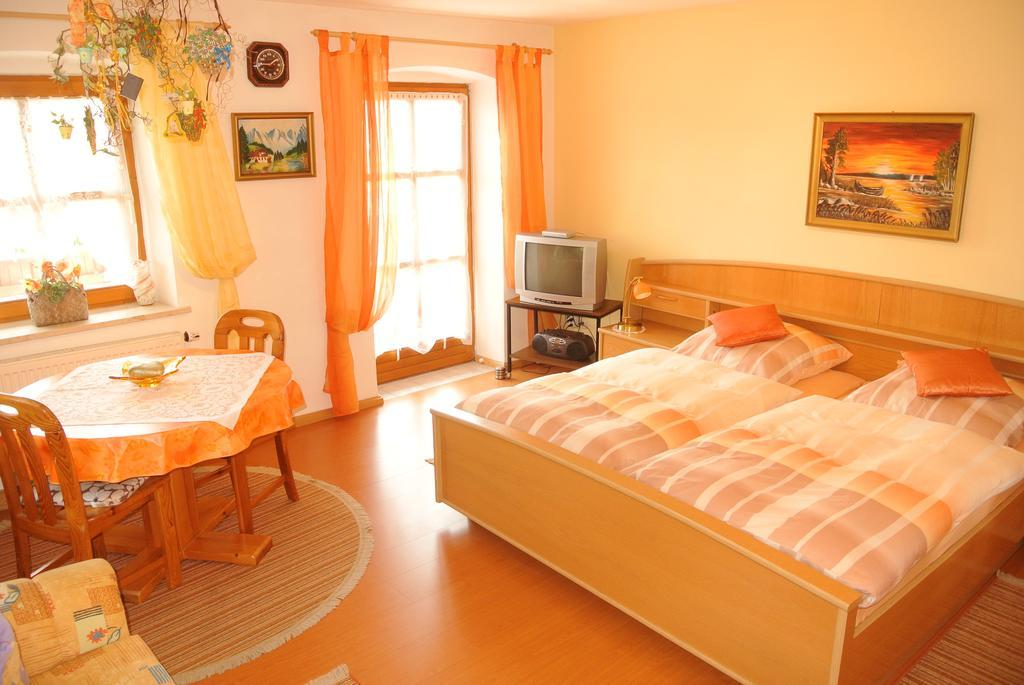 Haus Am Waldrand - Ferienwohnung Augustin Ґрафенау Екстер'єр фото